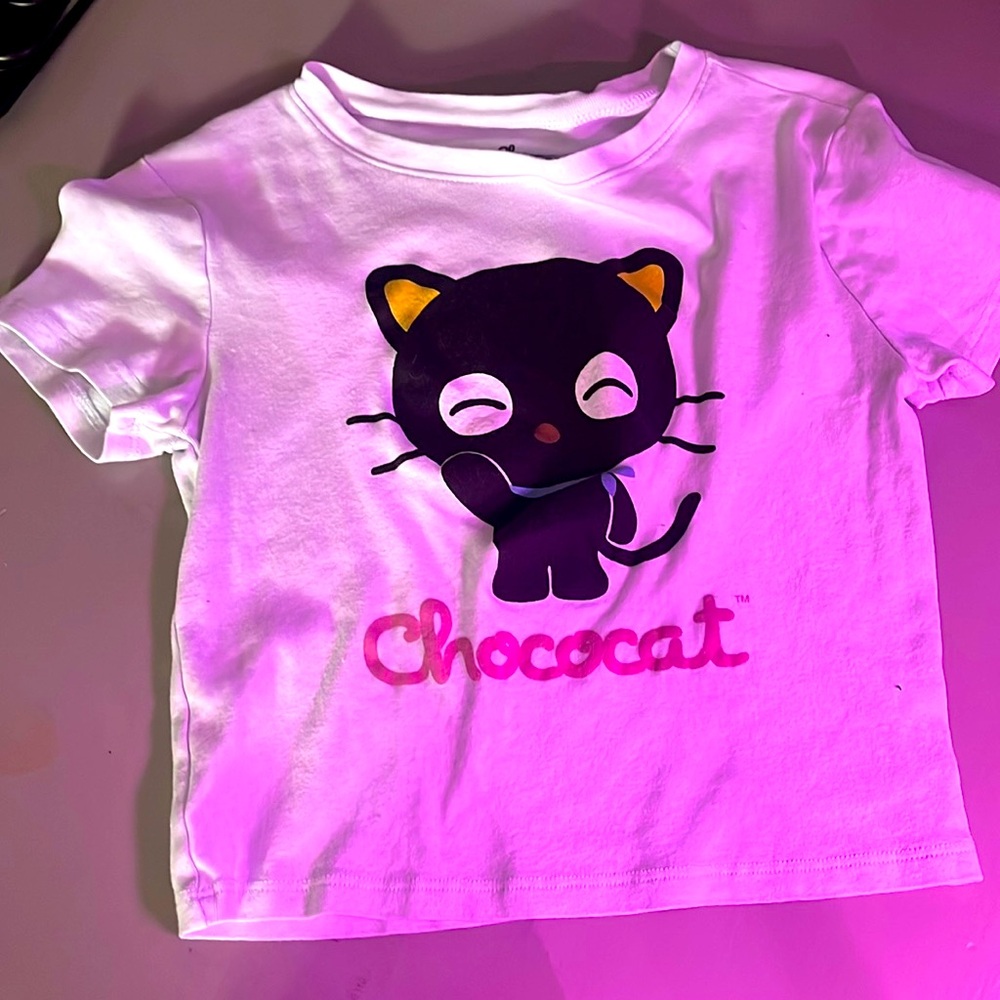 Chococat shirt very popular on tv